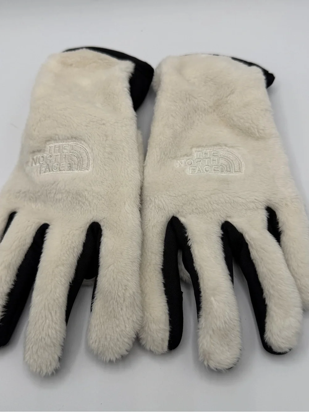 The North Face Osito Etip Gloves Womens M White Black Fleece Touchscreen
